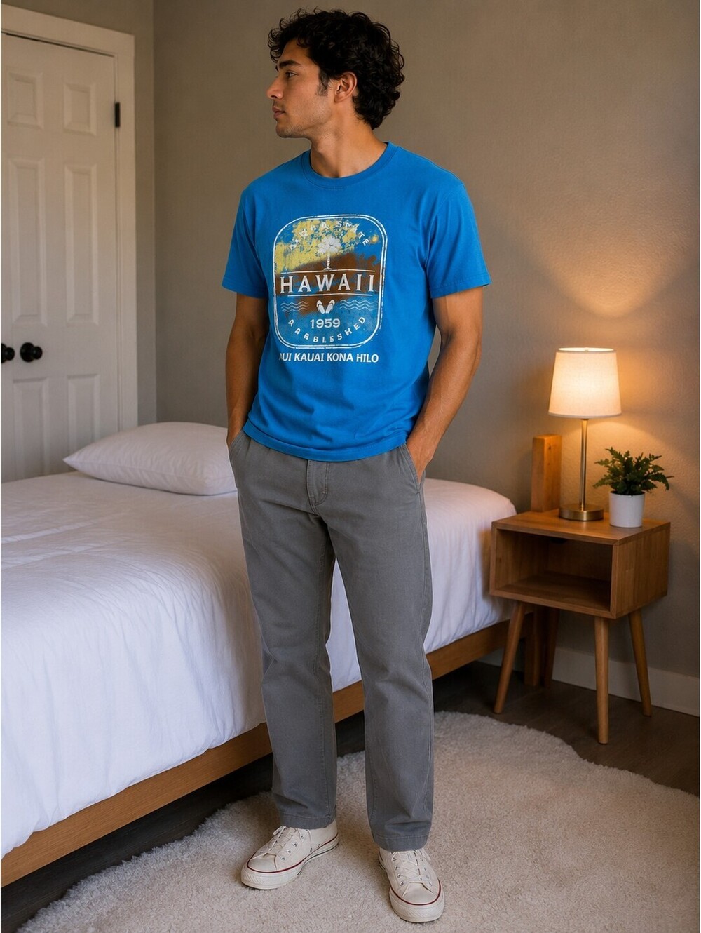 Mens Blue Hawaii Graphic T-Shirt with Palm Tree Print, Size XS, Very Good